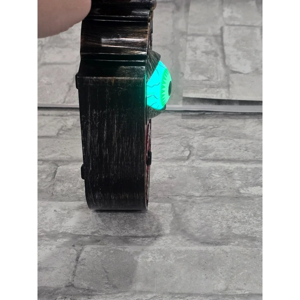 Haunted House Halloween Animated Eyeball No Sounds Doorbell VIDEO